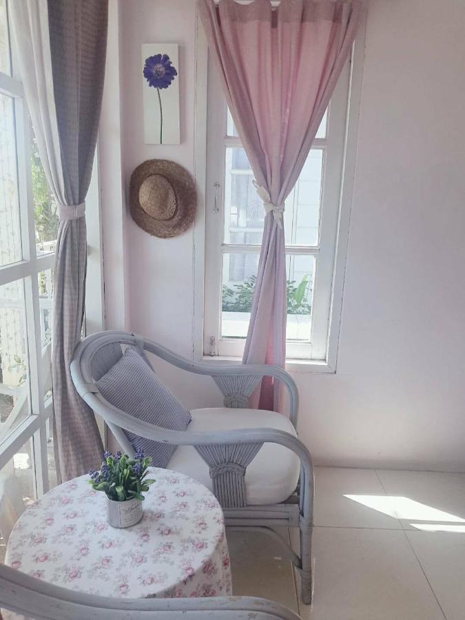 Prathana Garden Beach Resort Хуахін Екстер'єр фото