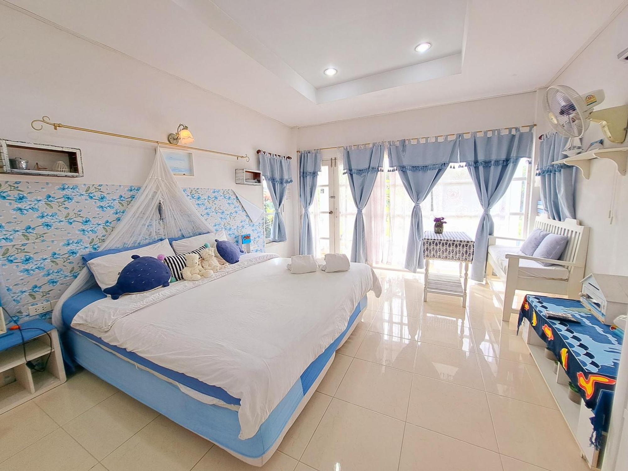 Prathana Garden Beach Resort Хуахін Екстер'єр фото